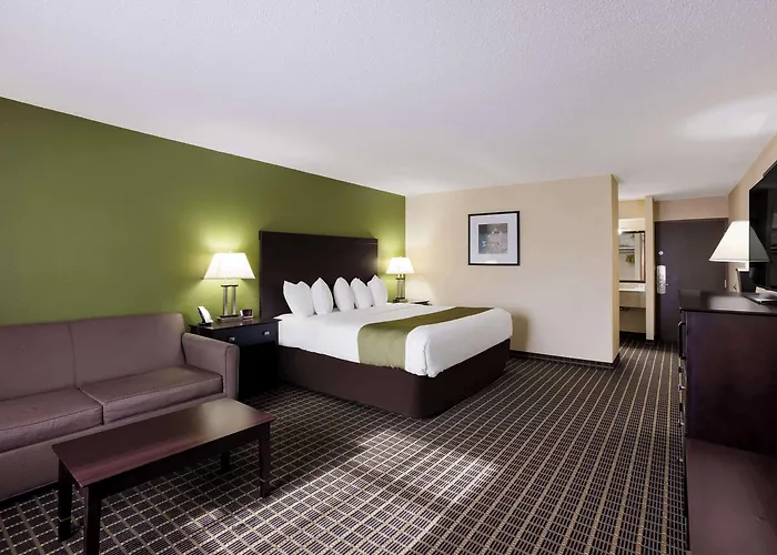 Quality Inn & Suites Big Rapids Near University
